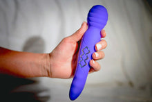 Load image into Gallery viewer, Zoe Vibrating Purple Wand