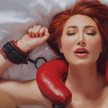 Load image into Gallery viewer, Sportsheets Saffron Thigh Sling