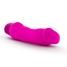 Load image into Gallery viewer, Luxe Marco Pink Vibrator
