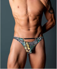 Load image into Gallery viewer, Go Wild! Thong W/rings S/m

