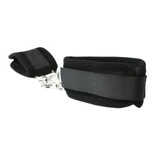 Load image into Gallery viewer, Sex &amp; Mischief Beginners Handcuffs
