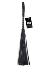 Load image into Gallery viewer, Velvet Noir Chain Flogger
